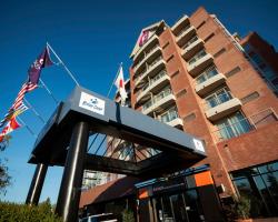 Coast Victoria Hotel & Marina by APA