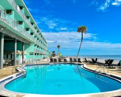 Makai Beach Lodge - NOT TAKING RESERVATIONS DUE TO HURRICANE DAMAGE Until Mid DEC