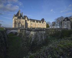 Chateau De Jalesnes