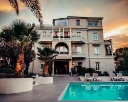 Hotel Benaco