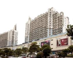 Baolong West Coast Serviced Apartment