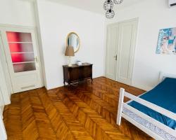 Retro Style Apartment