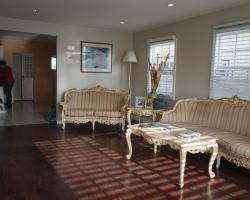 Venice Beach Bungalow 4BD/3BA