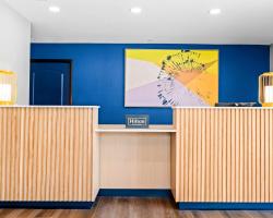 Spark by Hilton Modesto