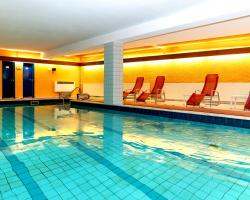 Hotel Meran Hallenbad & Sauna