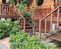 Ruean Mai Chai Khlong