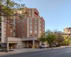 Hampton Inn & Suites Arlington Crystal City DCA