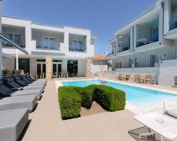 Metsikas Residence