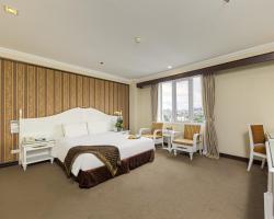 Chalcedony Grand Hotel