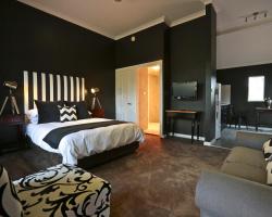 One Paddock Currency Creek Winery Villas