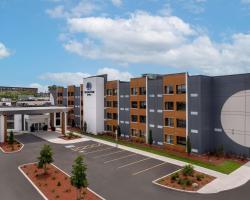 DoubleTree by Hilton Kingston - Newly Renovated