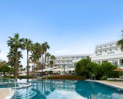St George Beach Hotel & Spa Resort