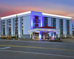 Holiday Inn Express & Suites Cincinnati Riverfront by IHG