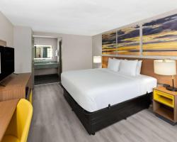 Days Inn & Suites by Wyndham Vicksburg