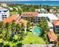 River Beach Resort & Residences