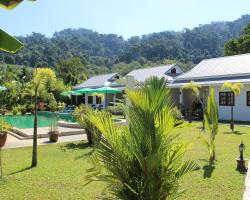 Villa Colina Khao Lak Rooms and Bungalows - Adults Only