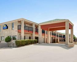 Days Inn by Wyndham San Antonio Near Fiesta Park