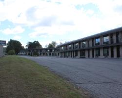 Bancroft Inn & Suites