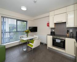 Victoria Lodge - UCC Summer Beds