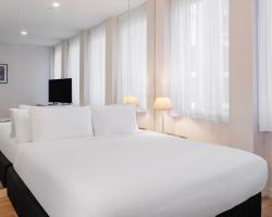 Oaks Melbourne on Collins Suites
