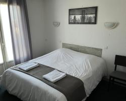 Hôtel Le Lyon Vert Commentry