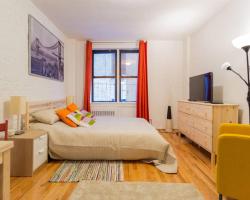 Beautiful studio/East 71 street