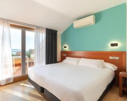 Hotel Playa Langosteira by Adeloló