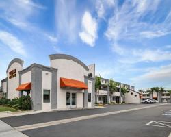 Solara Inn and Suites