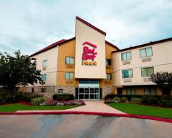 Red Roof Inn PLUS+ Houston - Energy Corridor
