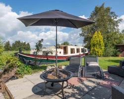 Houseboat Vinkeveen