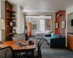Club Quarters Hotel Rittenhouse Square, Philadelphia