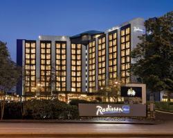 Radisson Blu Vancouver Airport Hotel & Marina