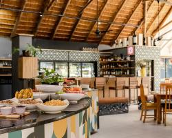 Hippo Hollow Country Estate