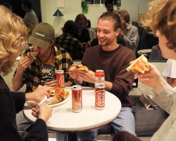 Gspot Hostels & Love Triangles Pizzeria