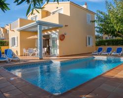 Villas Amarillas by Escape Home