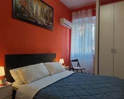 Adriatic Room 50 m dalla stazione Ferroviaria di Ciampino e dalla navetta aeroportuale