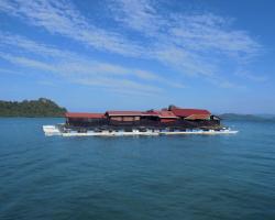 Terapung Hotel & Fish Garden