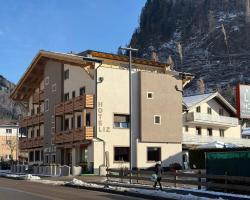 Liz Hotel & Apartments