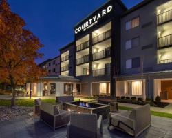 Courtyard by Marriott Cincinnati Airport