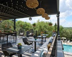 Renaissance Austin Hotel