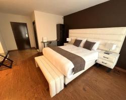 Escale Hotel