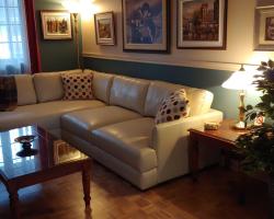 3 Bedrooms 3 beds near metro -2 Parking Free