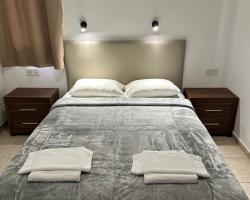 New York Plaza Hotel Apartments