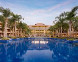 Dusit Thani LakeView Cairo