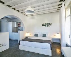 Myrto Bungalows