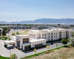 Comfort Inn & Suites Logan Near University