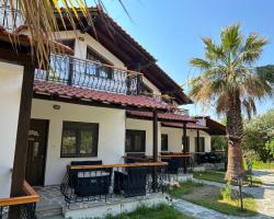 Oneiro Zois villas