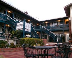 Carmel Wayfarer Inn