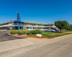 Motel 6-Bellmead, TX - Waco