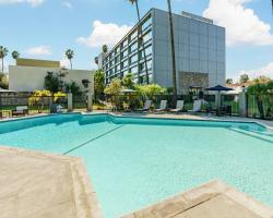 Courtyard by Marriott Los Angeles Woodland Hills